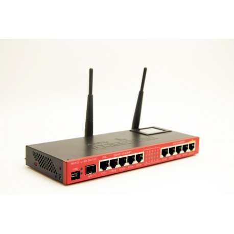 Usmerjevalnik (router) brezžični Mikrotik RB2011UiAS-2HnD-IN, 10 port