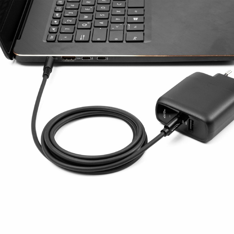 Kabel Delock USB-C napajalni za prenosnik 60W DC 5,5 fi x 2,5mm 1,5m